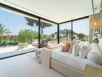 Villa Monteros - Modern Beachside Villa in Marbella East