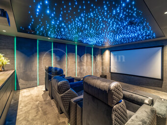 Villa Monteros - Modern Beachside Villa in Marbella East