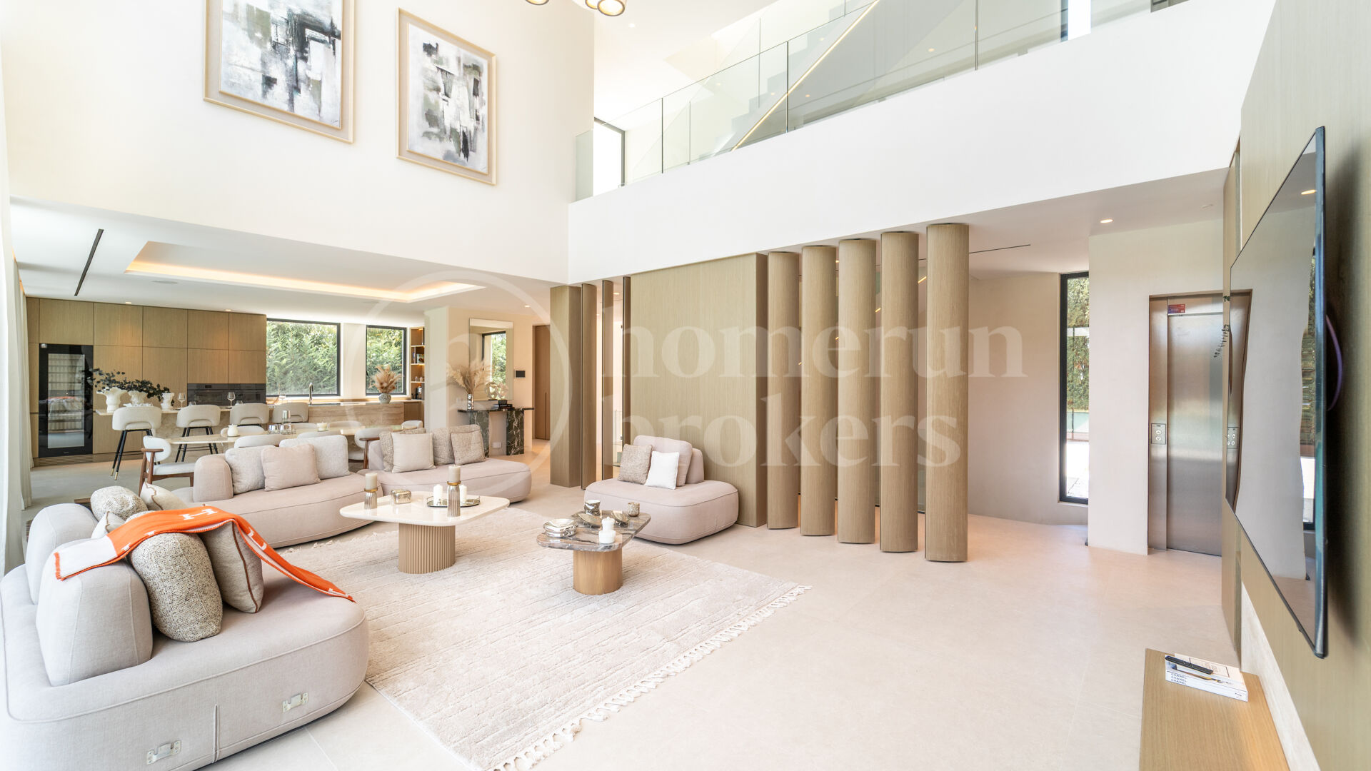 Villa Monteros - Modern strandnära villa i Marbella East