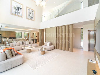 Villa Monteros - Modern Beachside Villa in Marbella East