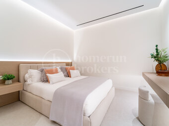 Villa Monteros - Modern Beachside Villa in Marbella East