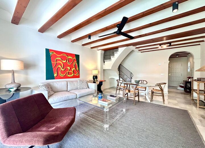 Luxury Apartamento For Sale In Montepiedra