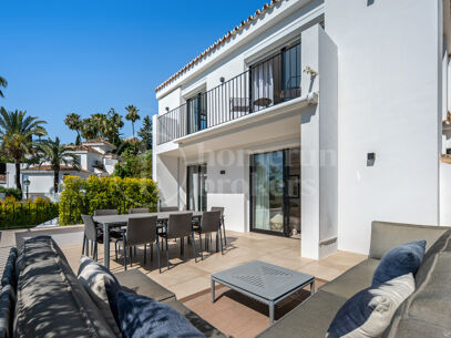 Villa Hill Club – Contemporary Villa In Los Naranjos Nueva Andalucia