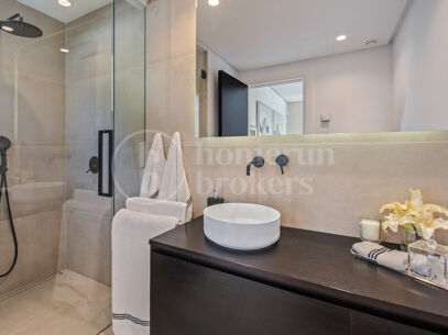Villa Hill Club – Contemporary Villa In Los Naranjos Nueva Andalucia