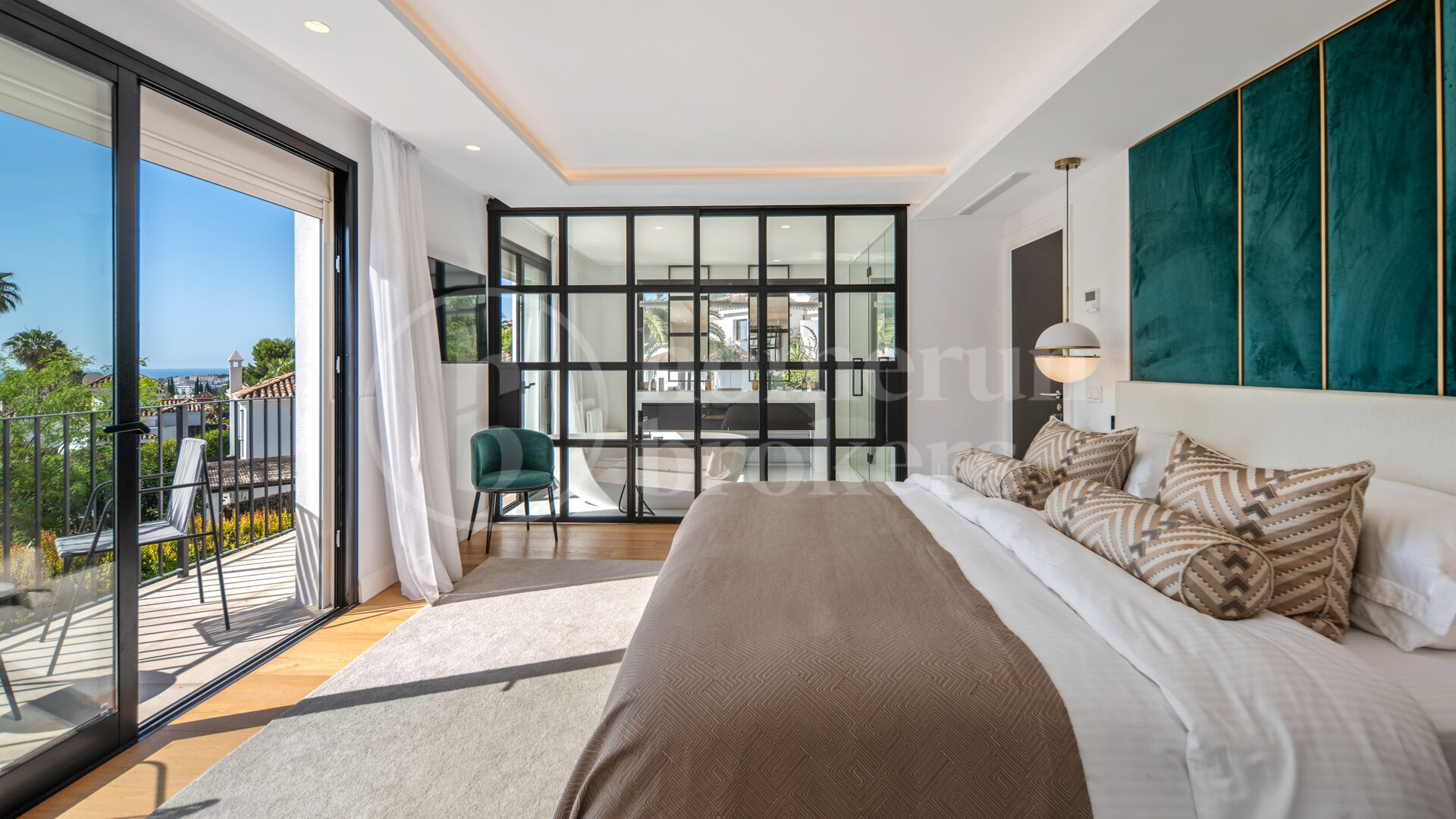 Villa Hill Club – Contemporary Villa In Los Naranjos Nueva Andalucia