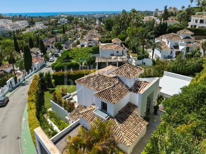 Villa Hill Club – Contemporary Villa In Los Naranjos Nueva Andalucia