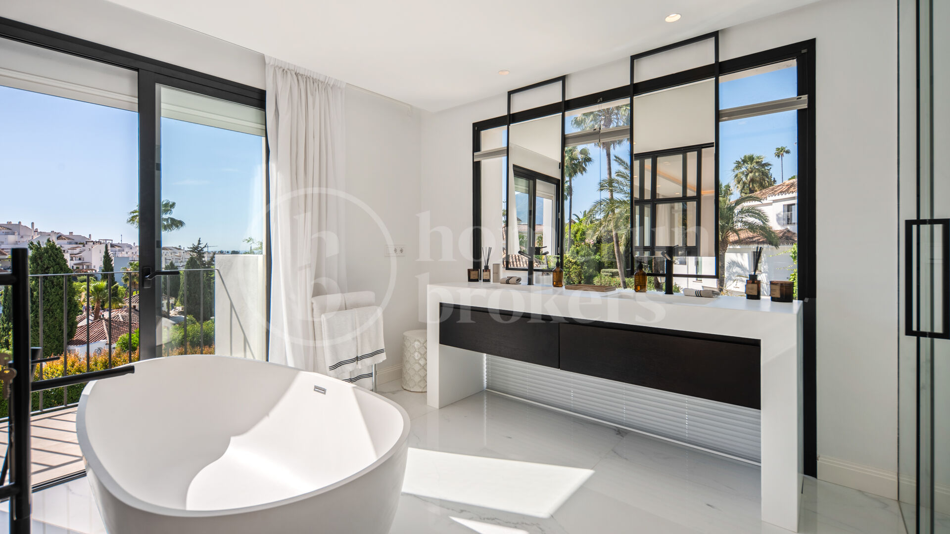 Villa Hill Club – Contemporary Villa In Los Naranjos Nueva Andalucia