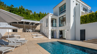 Villa Hill Club – Contemporary Villa In Los Naranjos Nueva Andalucia