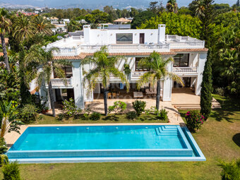 Maison Belle Mer – Luxury Beachside Villa in Casasola