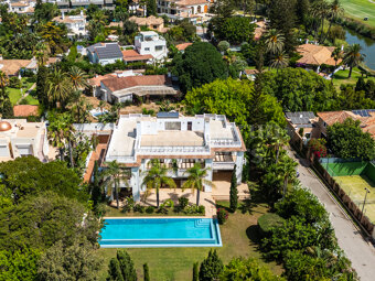 Maison Belle Mer – Luxury Beachside Villa in Casasola