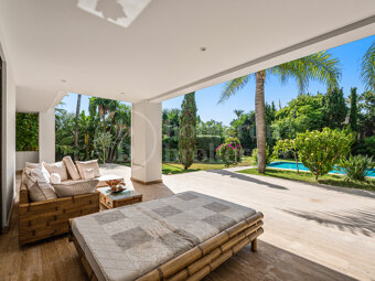 Maison Belle Mer – Luxury Beachside Villa in Casasola