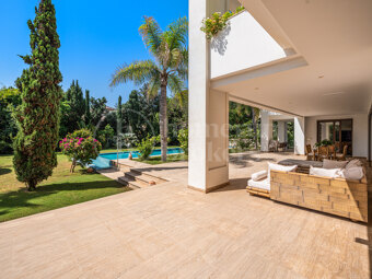 Maison Belle Mer – Luxury Beachside Villa in Casasola
