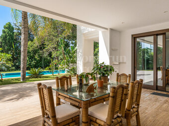 Maison Belle Mer – Luxury Beachside Villa in Casasola