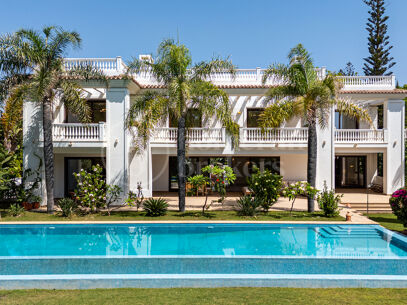 Maison Belle Mer – Lyxig villa vid stranden i Casasola