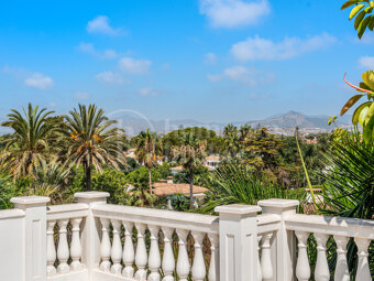 Maison Belle Mer – Luxury Beachside Villa in Casasola
