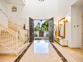 Maison Belle Mer – Luxury Beachside Villa in Casasola
