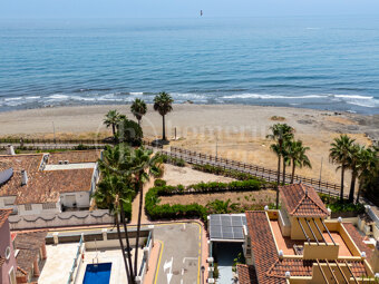 The Beach House – Beachside Villa in Cortijo Blanco