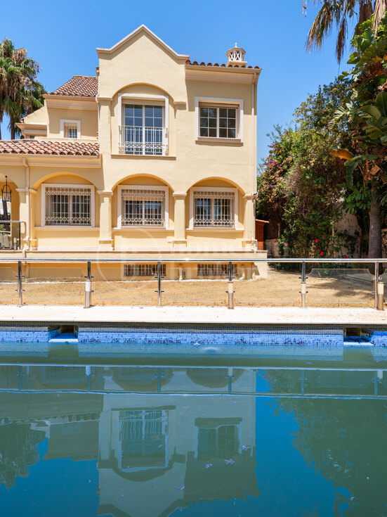 The Beach House – Strandnära villa i Cortijo Blanco