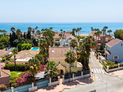 The Beach House – Beachside Villa in Cortijo Blanco