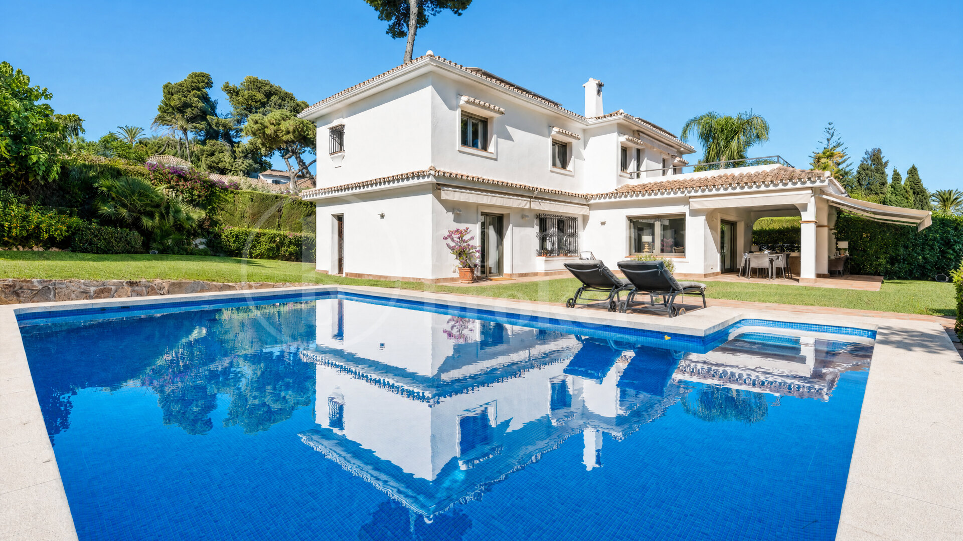 Casa del Mar – Beachside Villa in Marbella East