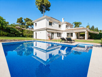 Casa del Mar – Beachside Villa in Marbella East