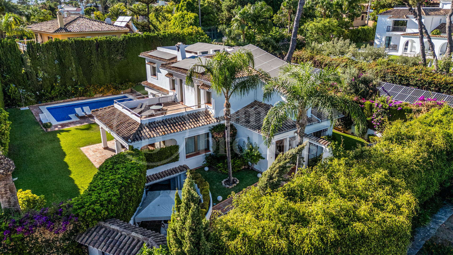 Casa del Mar – Beachside Villa in Marbella East