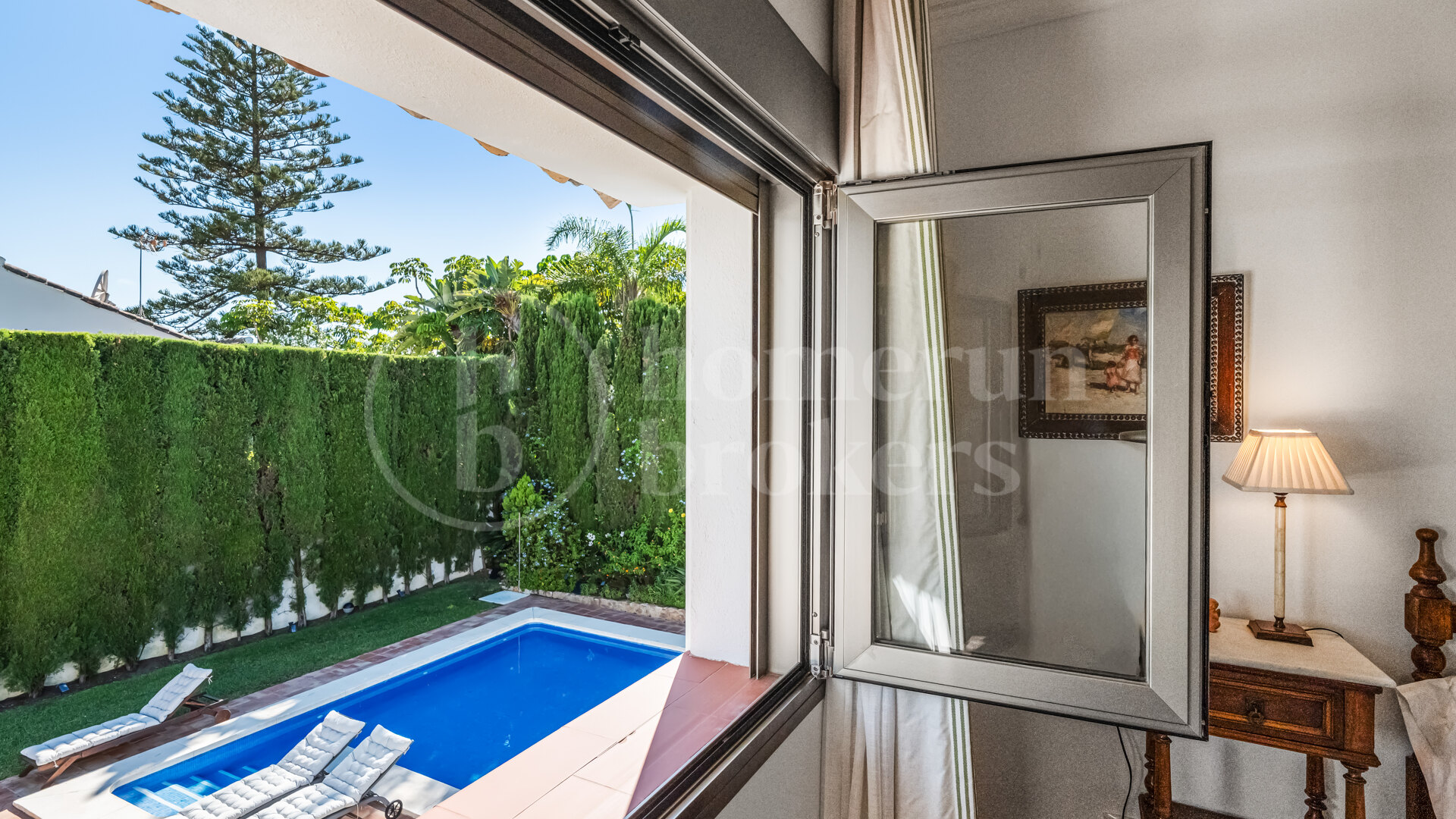 Casa del Mar – Beachside Villa in Marbella East