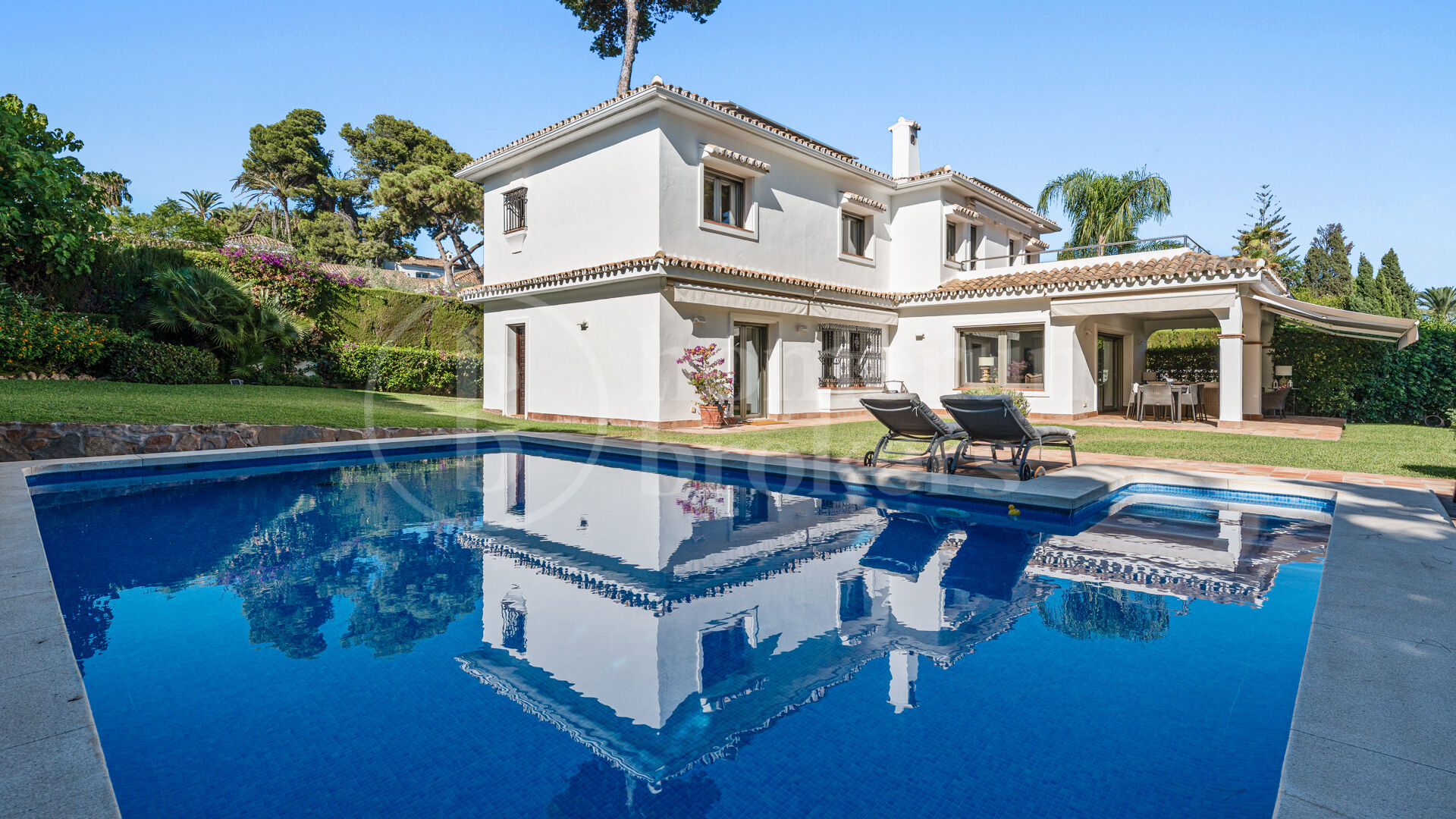 Casa del Mar – Beachside Villa in Marbella East