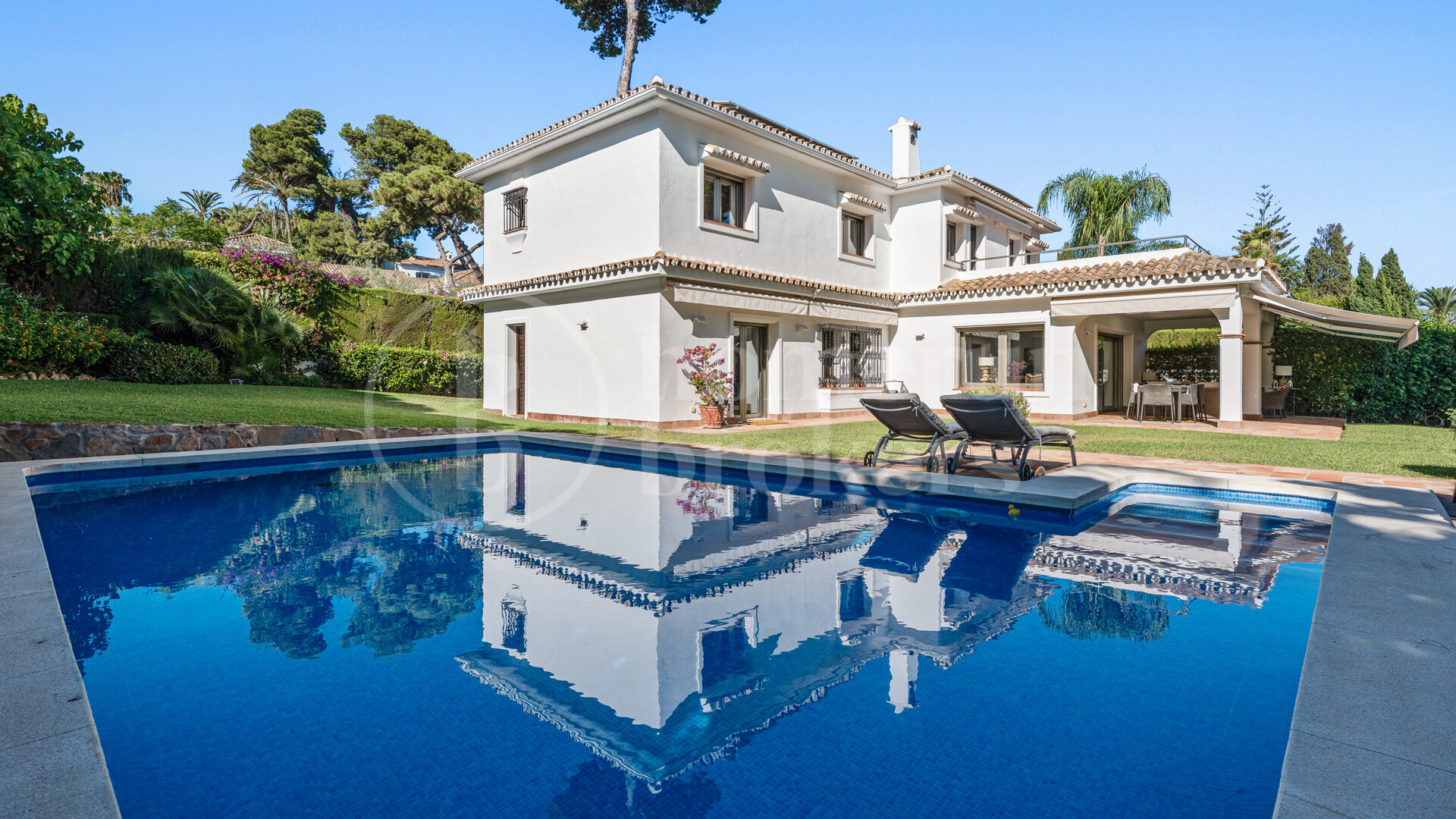 Casa del Mar – Beachside Villa in Marbella East