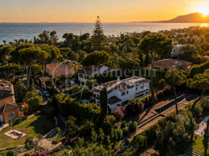 Casa del Mar – Beachside Villa in Marbella East