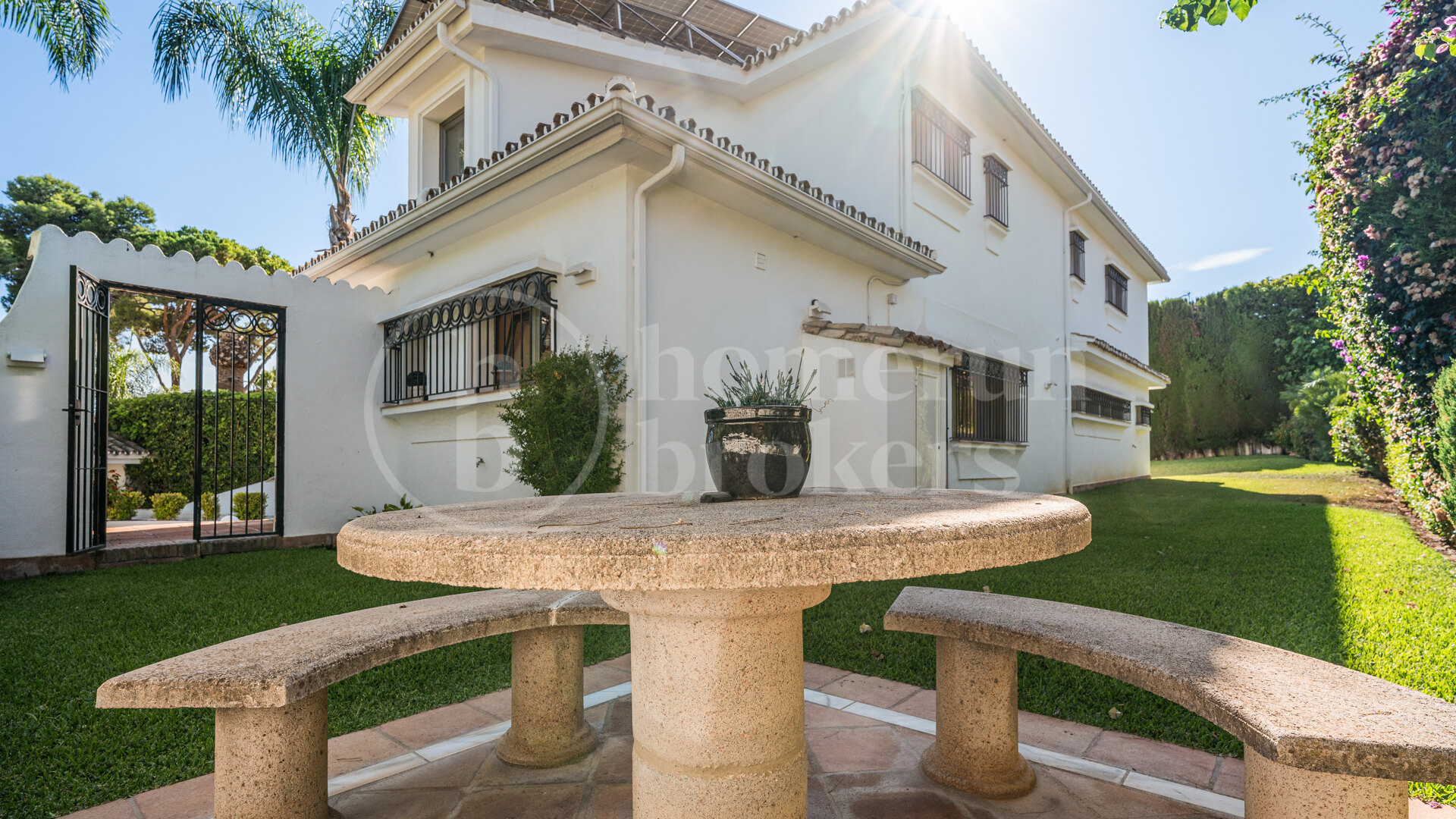 Casa del Mar – Beachside Villa in Marbella East