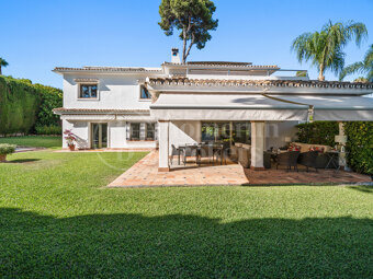 Casa del Mar – Beachside Villa in Marbella East