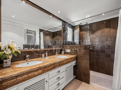 Casa del Mar – Beachside Villa in Marbella East