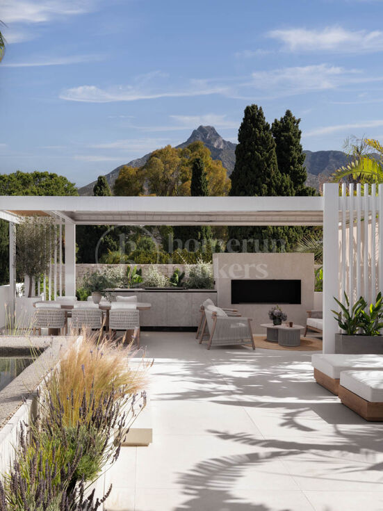Penthouse Pura – Penthouse for Sale near the Golden Mile