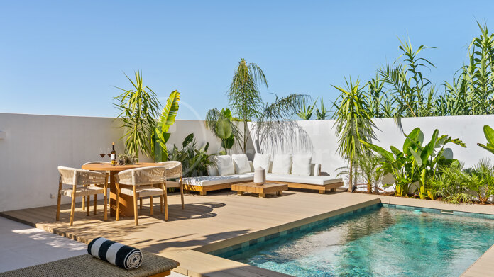 Casa Zia – Modern Townhouse for Sale in Nueva Andalucía