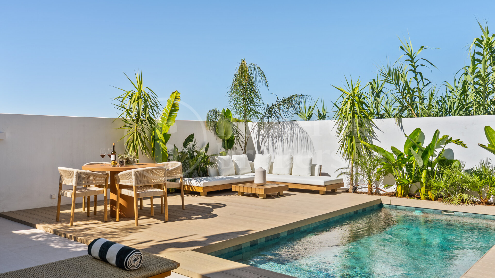 Casa Zia – Modern Townhouse for Sale in Nueva Andalucía