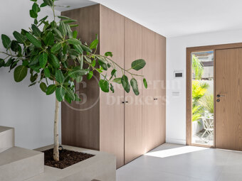 Casa Zia – Modern Townhouse for Sale in Nueva Andalucía