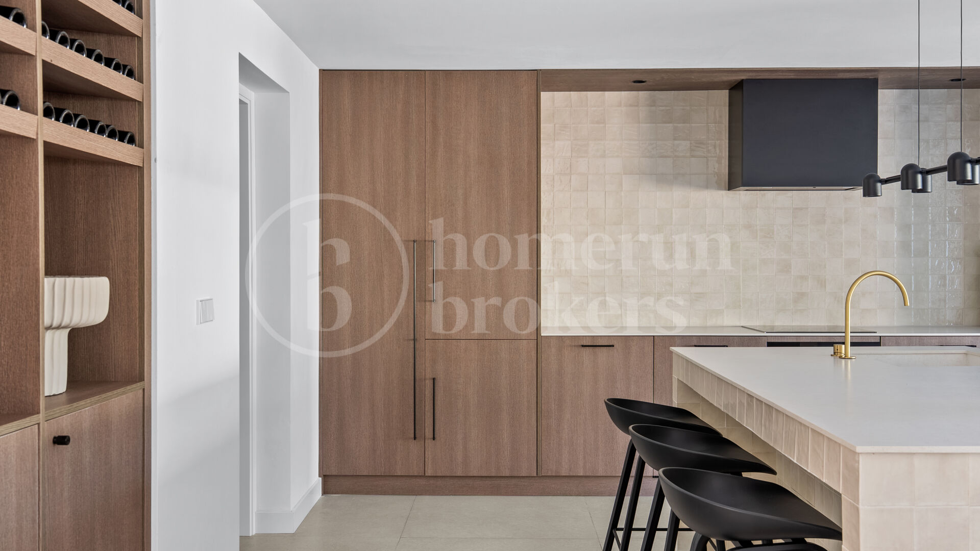 Casa Zia – Modern Townhouse for Sale in Nueva Andalucía