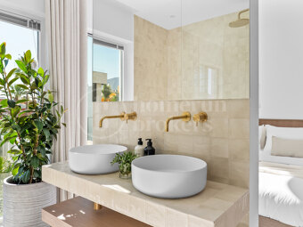Casa Zia – Modern Townhouse for Sale in Nueva Andalucía