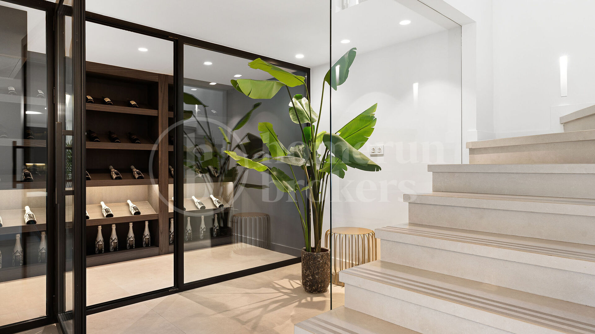 Villa Milano - Modern Villa med 5 Sovrum och Utsikt över La Concha i Nueva Andalucía