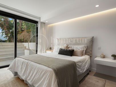 Villa Milano - Modern Villa med 5 Sovrum och Utsikt över La Concha i Nueva Andalucía