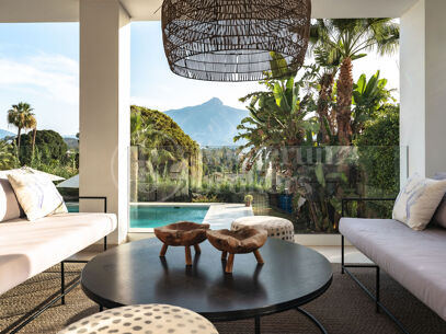 Villa Milano - Modern Villa med 5 Sovrum och Utsikt över La Concha i Nueva Andalucía