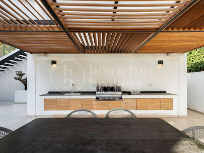 Villa Milano - Modern Villa med 5 Sovrum och Utsikt över La Concha i Nueva Andalucía