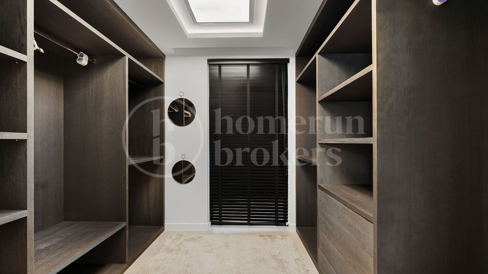 Villa Milano - Modern Villa med 5 Sovrum och Utsikt över La Concha i Nueva Andalucía