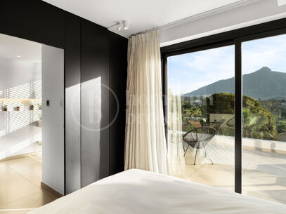 Villa Milano - Modern Villa med 5 Sovrum och Utsikt över La Concha i Nueva Andalucía