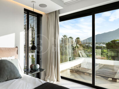 Villa Milano - Modern Villa med 5 Sovrum och Utsikt över La Concha i Nueva Andalucía