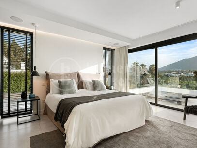 Villa Milano - Modern Villa med 5 Sovrum och Utsikt över La Concha i Nueva Andalucía