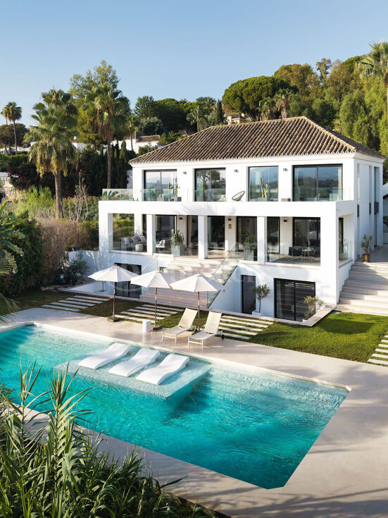 Villa Milano - Modern Villa med 5 Sovrum och Utsikt över La Concha i Nueva Andalucía