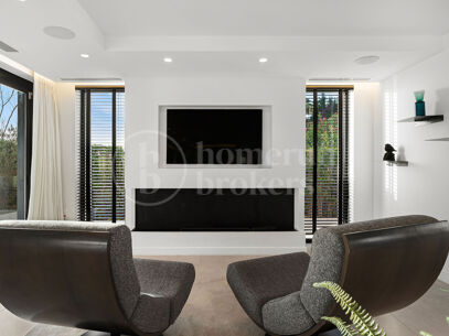 Villa Milano - Modern Villa med 5 Sovrum och Utsikt över La Concha i Nueva Andalucía