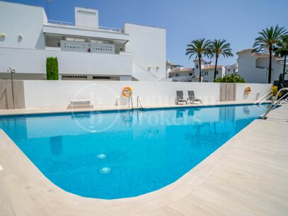 Marein Townhouse - Modernt Radhus med 3 Sovrum i Nueva Andalucía